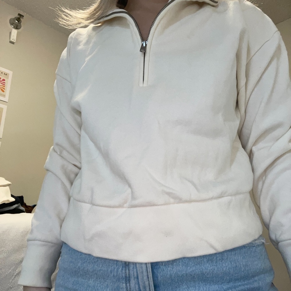 gap cream quarter zip sweatshirt